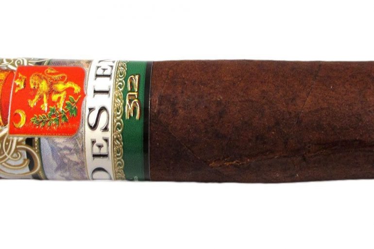 Blind Cigar Review: DeSiena | 312 K4