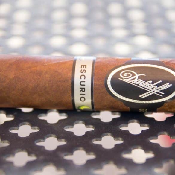 Quick Cigar Review: Davidoff | Escurio