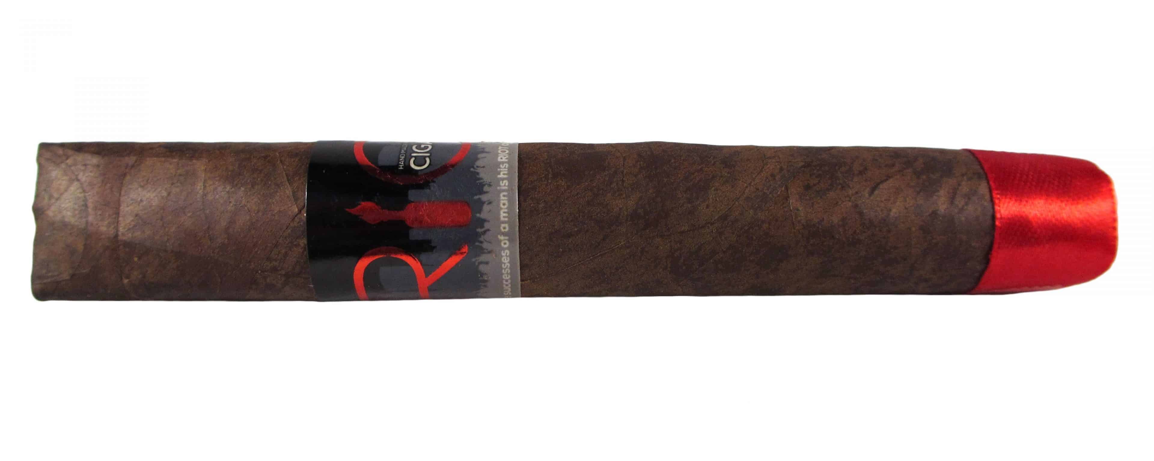 Blind Cigar Review: Stogie Boys | RIOT 55