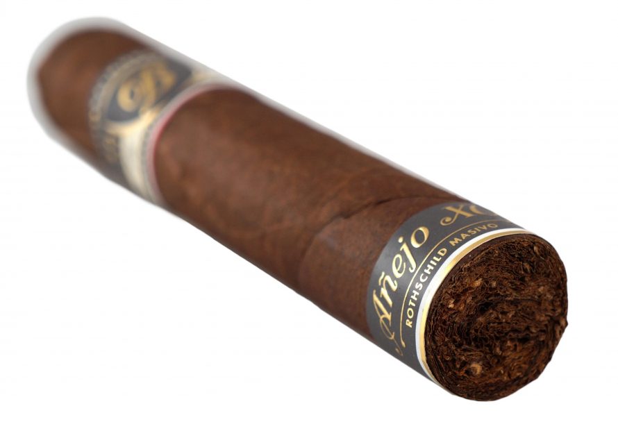 Blind Cigar Review: Balmoral | Anejo XO Rothschild Masivo