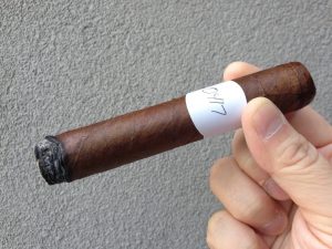 Blind Cigar Review: MLB Cigar Ventures | Imperia Robusto