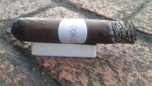 Blind Cigar Review: Debonaire | Toro
