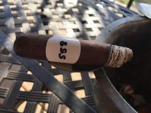 Blind Cigar Review: Foundry | Time Flies 550