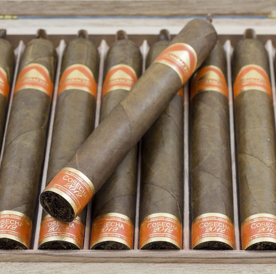 Cigar News: Mombacho Ships Cosecha 2012