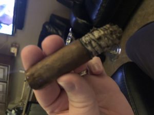 Blind Cigar Review: Dapper | El Borracho Toro