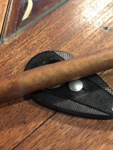 Quick Cigar Review: Warped | Moon Garden