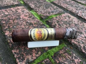 Quick Cigar Review: La Aurora | Hors d'Age Toro