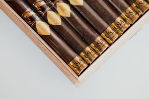 Cigar News: Cavalier Genève Updates Branding for Black Series USA Exclusive