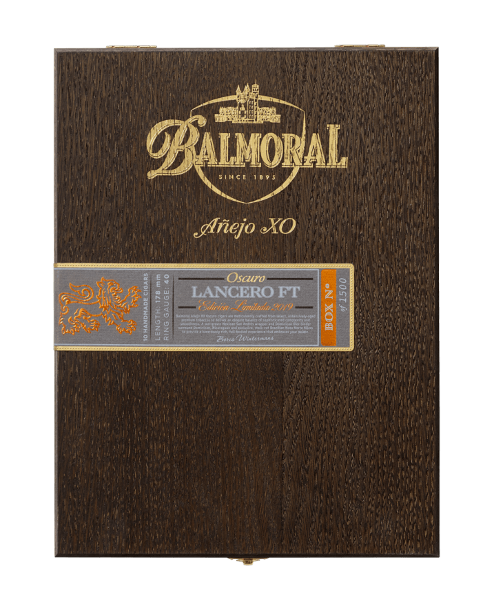 Cigar News: Royal Agio Announces Balmoral Añejo XO Oscuro Lancero