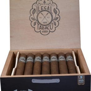 Cigar News: La Familia Robaina Ships Ilegal