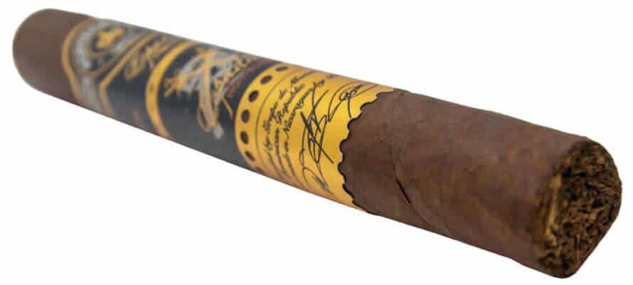 Blind Cigar Review: Montecristo | Espada Oscuro Guard