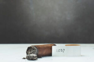 Blind Cigar Review: Dunbarton Tobacco & Trust | Muestra de Saka Unstolen Valor