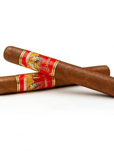 Cigar News: JR Cigar Announces Romeo y Julieta Devoción