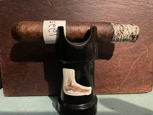 Sinistro Mr. White Gold Edition Robusto - Blind Cigar Review